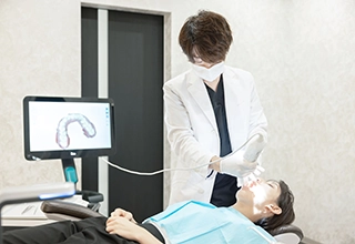 口腔内スキャナーで不快な型取り不要